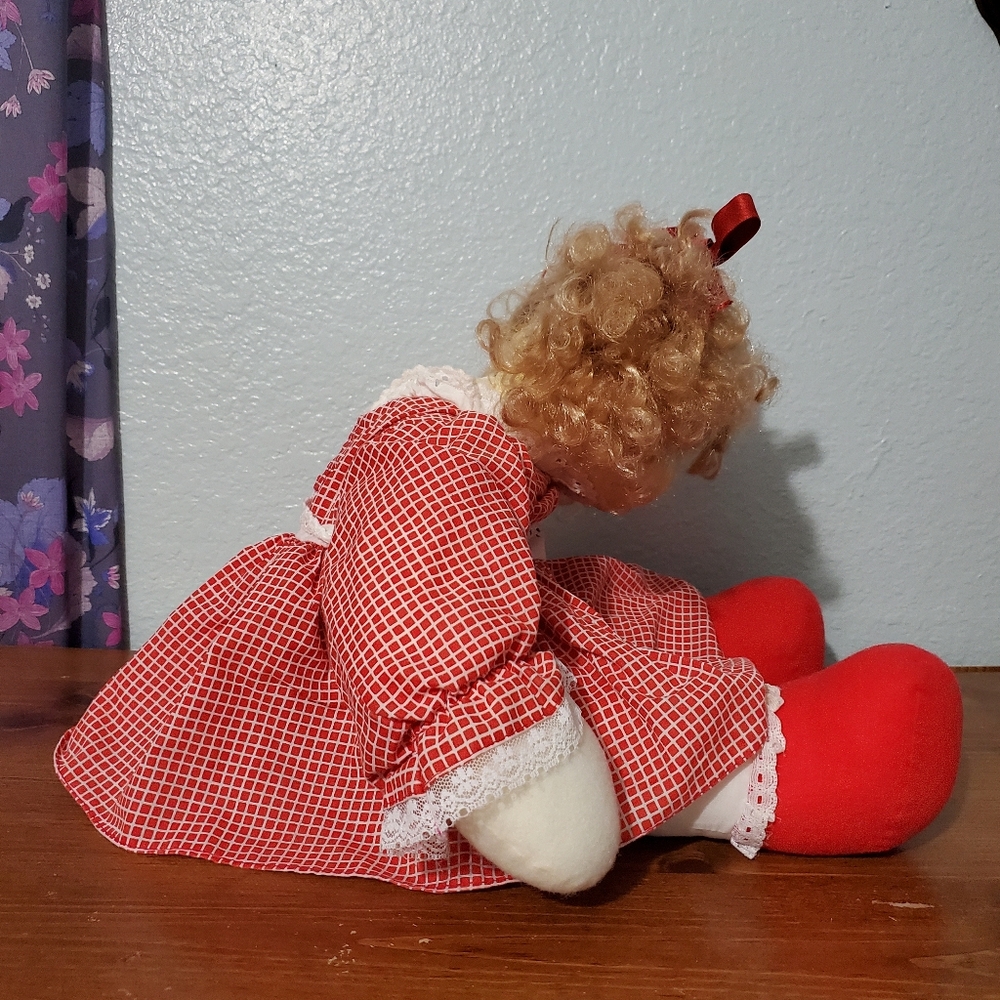 Vintage, Geli Doll Named Samantha with Curly Hair. New Without Tags. - Picture 7 of 16